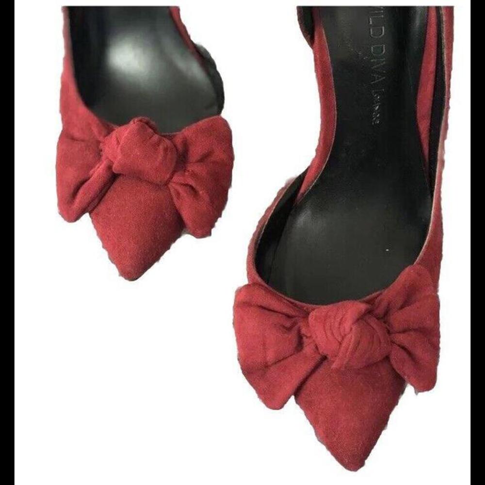 🦄😎❤️Wild Diva Burgundy Suede Stiletto Pointed Toe Heels Enhanced Bows Size 6